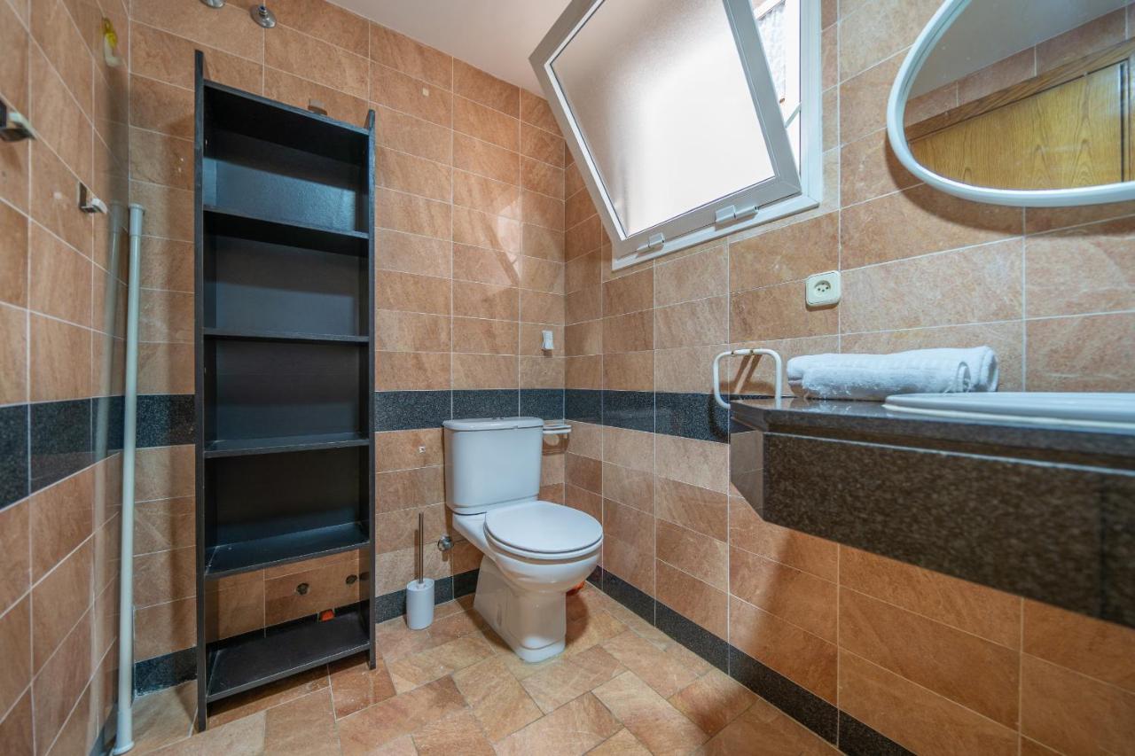 Homeholidaysrentals Margot - Costa Barcelona Pineda de Mar Exteriör bild