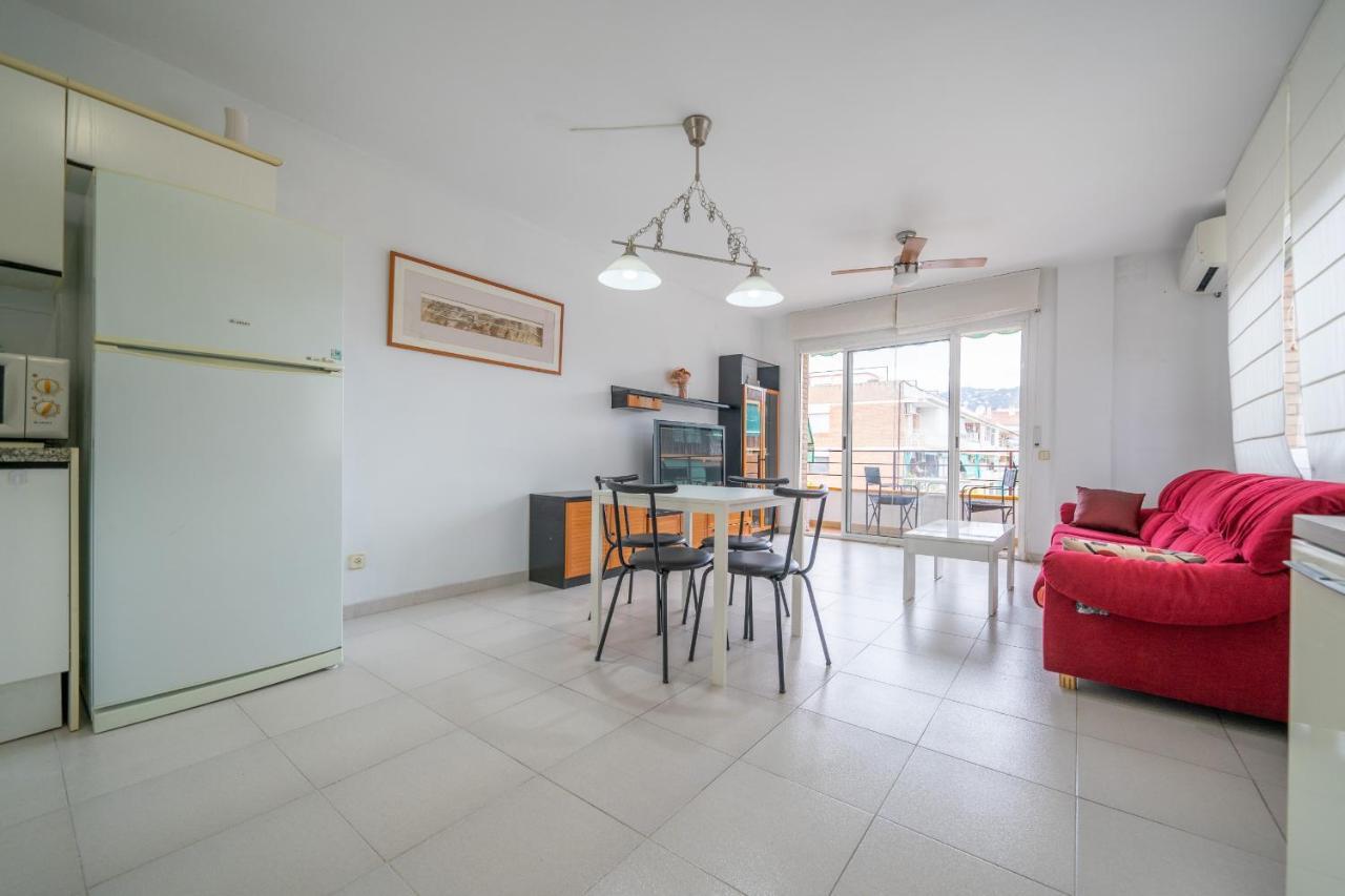 Homeholidaysrentals Margot - Costa Barcelona Pineda de Mar Exteriör bild